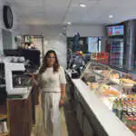 Sylvia Gomes à la tête de l'établissement Le Voltaire à Dijon