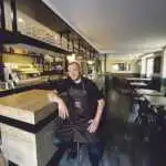 Le chef Julien Gastaud, à la tête du bar restaurant Le Kent