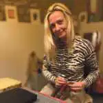 Irène T. excelle dans la création sur-mesure mais aussi dans la restauration et les réparations