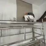 Chez Bâti-Tech, la qualité passe aussi par le coup de pinceau