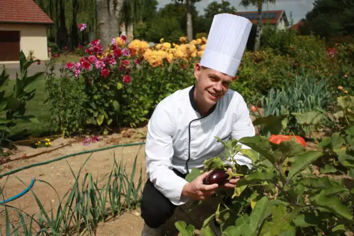 chef-alexandre Plus qu’un cours de cuisine, Alexandre Vachon orchestre un instant hors du temps avec Cuisine Bien-Être