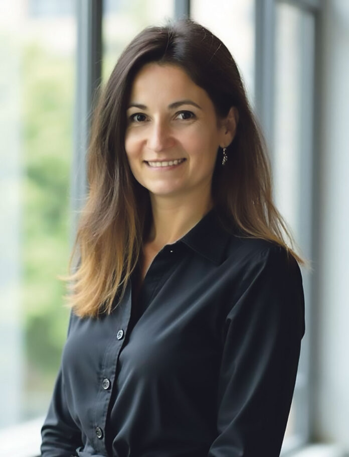 Karine-Toussaint Karine Toussaint, agent commercial en immobilier au sein de l'agence Pietrapolis Dijon
